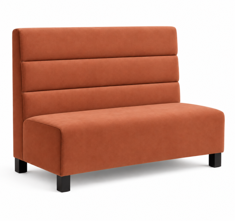 Nowoczesna rdzawa sofa na czarnych nogach