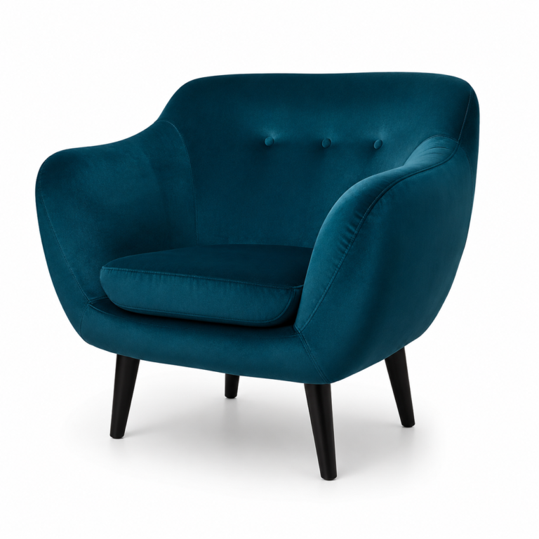 Upholstered armchair with armrests—quilted